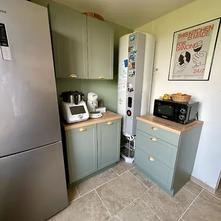 בית נופש Maison Confort Proche Centre Avec Jardin *