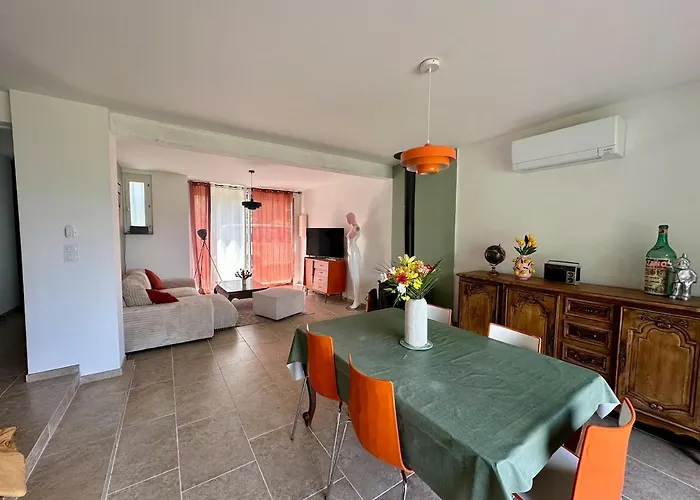 Dom wakacyjny Maison Confort Proche Centre Avec Jardin Carcassonne