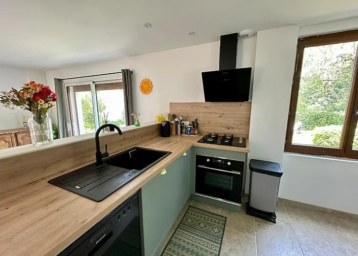 Maison Confort Proche Centre Avec Jardin